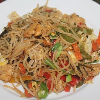 Egg Chicken Hakka Chowmein